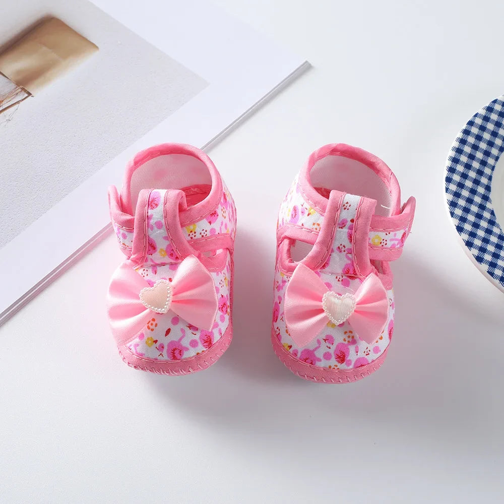 Newborn Baby Boy Girls Shoes Spring Autumn Lovely Floral Embroidery Anti-Slip Sneaker Crib Shoes Soft Cotton Cute First Walkers (Available)