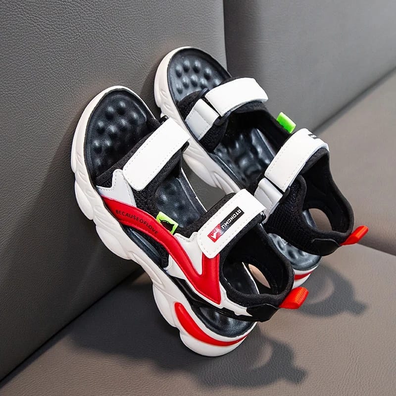 boys sports beach shoes medium and large new sandals for boys (Available)