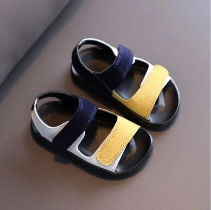 Kids Sandals Summer Fashion Boys Beach Sandals Non-slip First Walkers  ( Available )