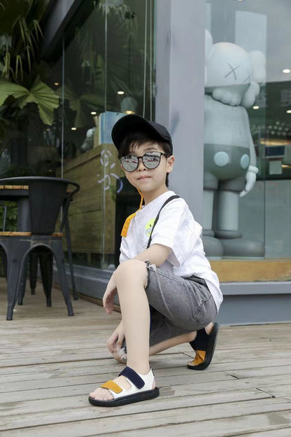 Kids Sandals Summer Fashion Boys Beach Sandals Non-slip First Walkers  ( Available )