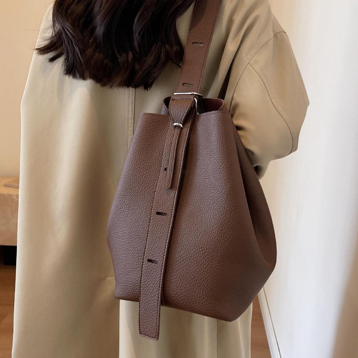 Cross-Border Super Popular Retro Simple Bucket Bag for Women 2026 New Casual Versatile Shoulder Bag Tote Bag Large Capacity…