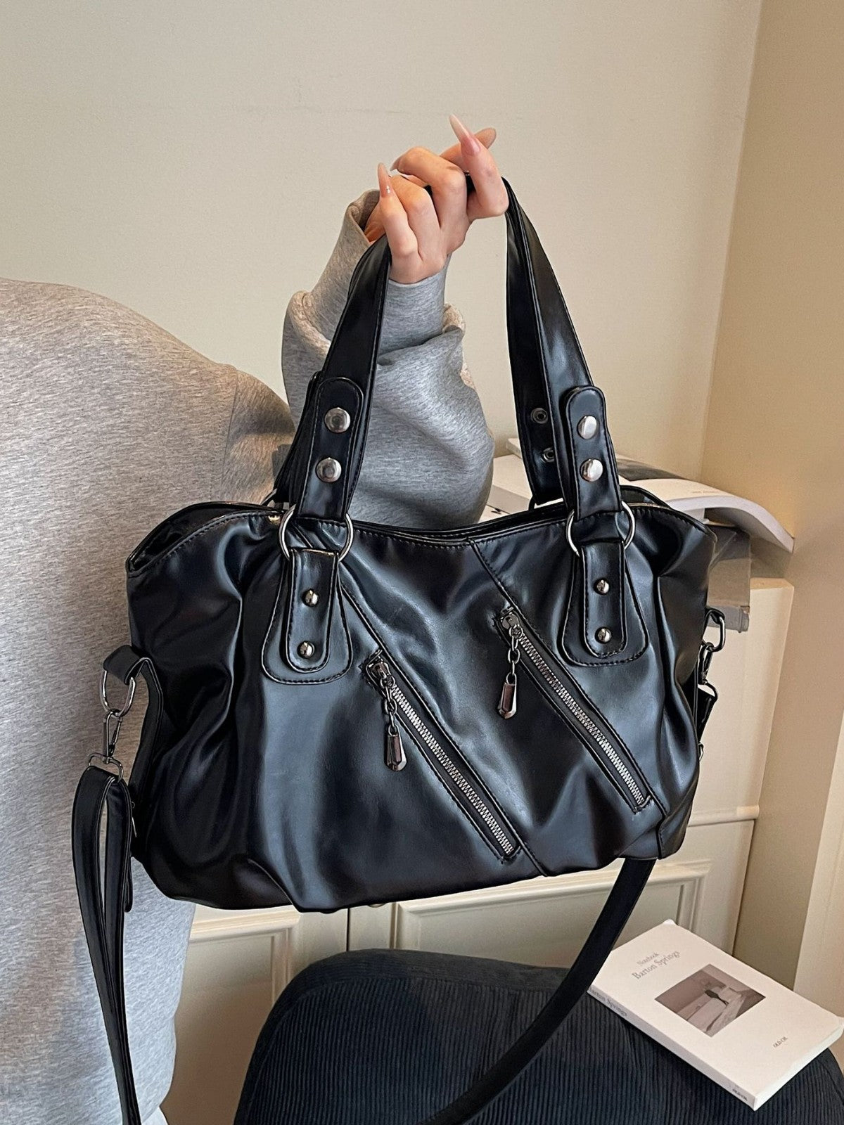 Large-Capacity Bag 2025 New Single Shoulder Crossbody Business Trip Luggage Bag Women's Casual Retro Versatile Satchel…