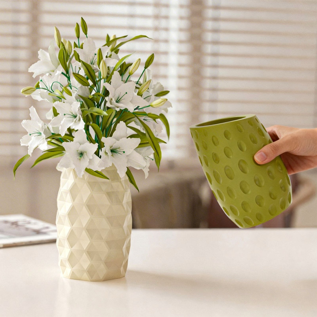 Ins Style Six-Sided Cut Surface Oval Polka Dot Pattern Vase DIY Resin Gypsum Cement Flower Pot Flower Vessel Silicone Mold…