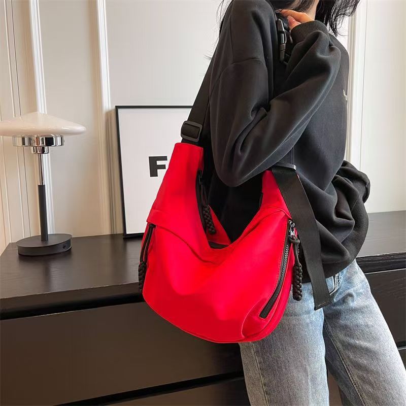 Waterproof Oxford Cloth Large-Capacity Dumpling Bag Crossbody Bag Women's Niche New Versatile Casual Dynamic Shoulder Bag…