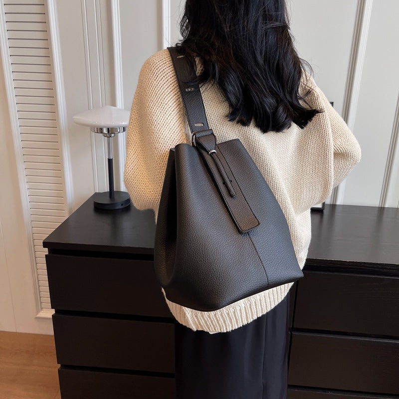 Cross-Border Super Popular Retro Simple Bucket Bag for Women 2026 New Casual Versatile Shoulder Bag Tote Bag Large Capacity…
