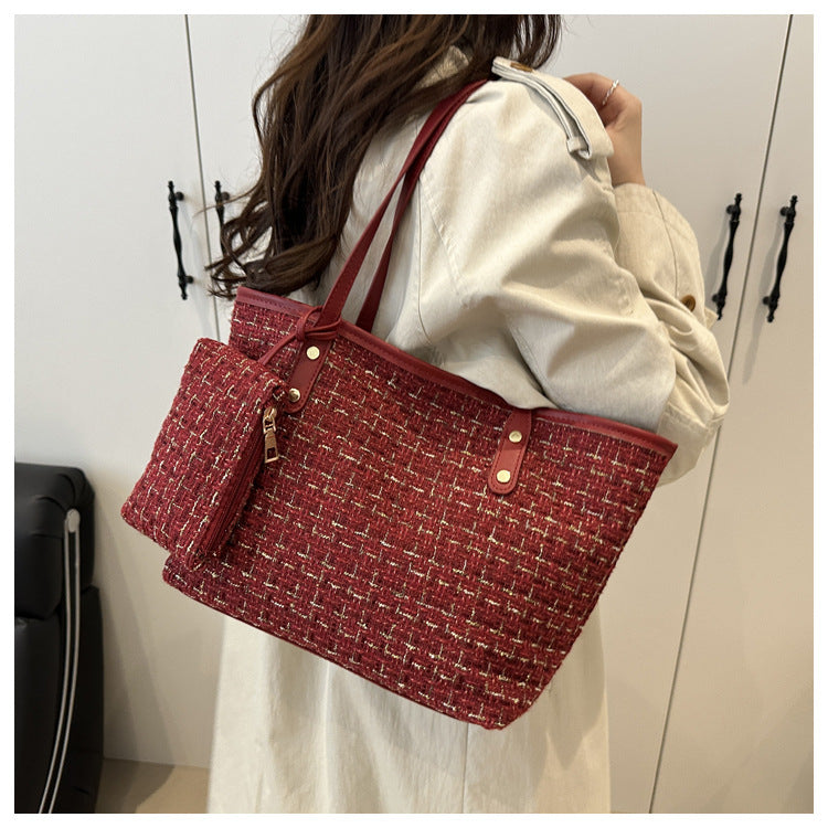 Large-Capacity Small Fragrance Tote Bag 2025 Autumn and Winter New Style Fashionable Texture Satchel Shoulder Bag Women's…