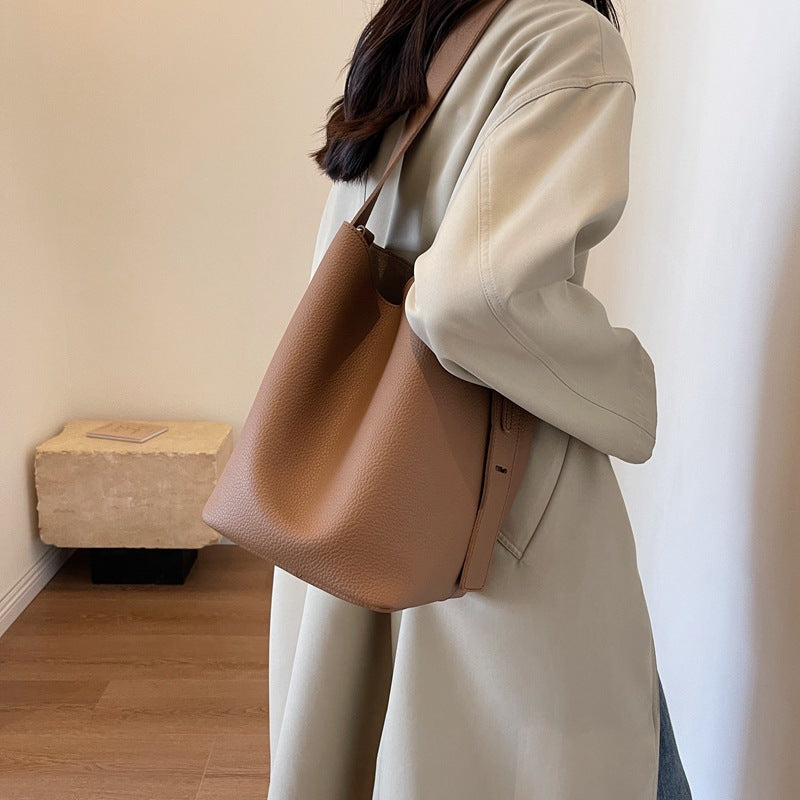 Cross-Border Super Popular Retro Simple Bucket Bag for Women 2026 New Casual Versatile Shoulder Bag Tote Bag Large Capacity…