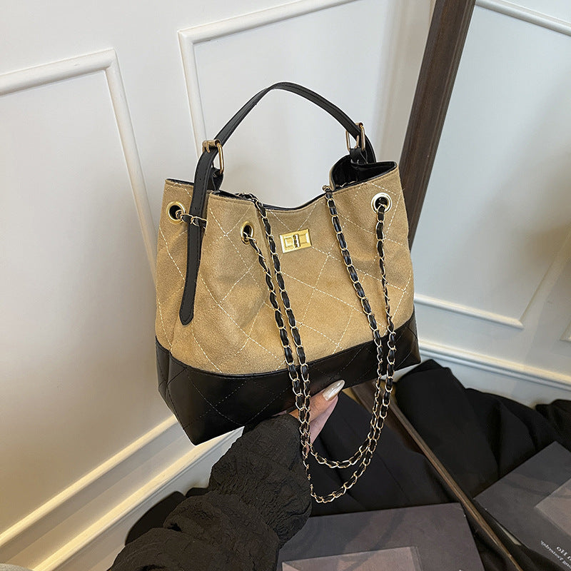Niche Design Women's Bag Large Capacity Fashionable Portable Tote Bag Autumn and Winter New Korean Style Retro Armpit Bag…
