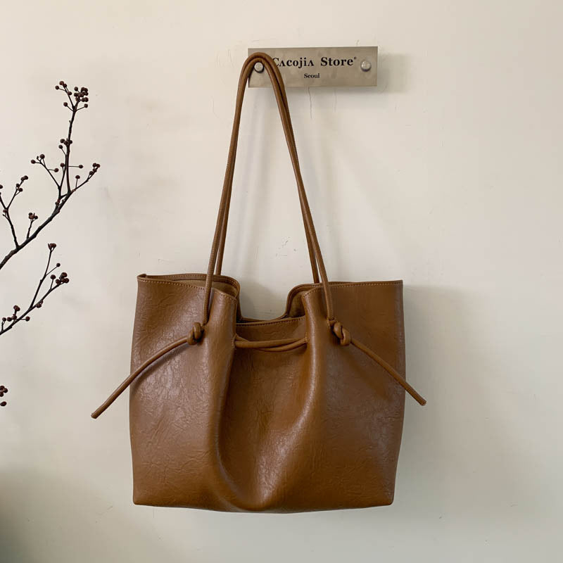 New Style Large-Capacity Bag for Women, Trendy Retro Shoulder Bag, Commuting to Work, Hand-Held Tote Bag Wholesale - image 2