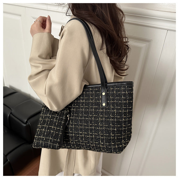 Large-Capacity Small Fragrance Tote Bag 2025 Autumn and Winter New Style Fashionable Texture Satchel Shoulder Bag Women's…