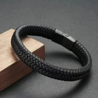 Men's Leather Magnetic Buckle Bracelet