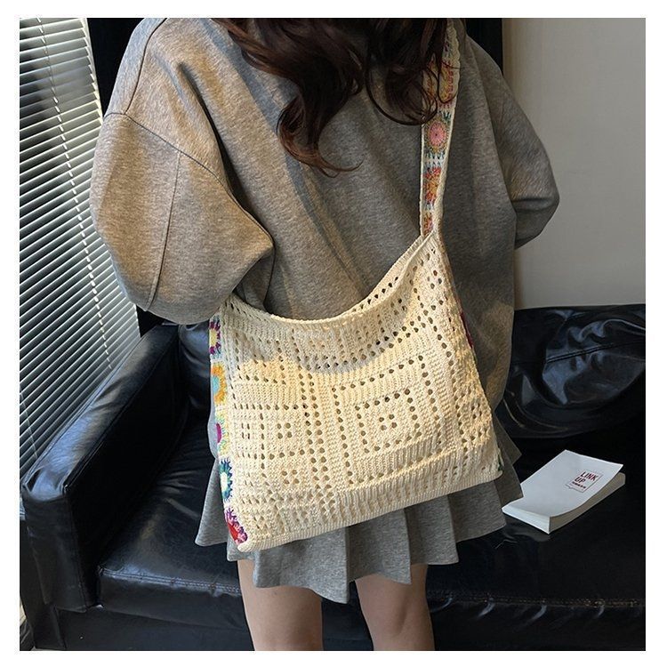 New Knitted Bag Large Capacity Women (Available)