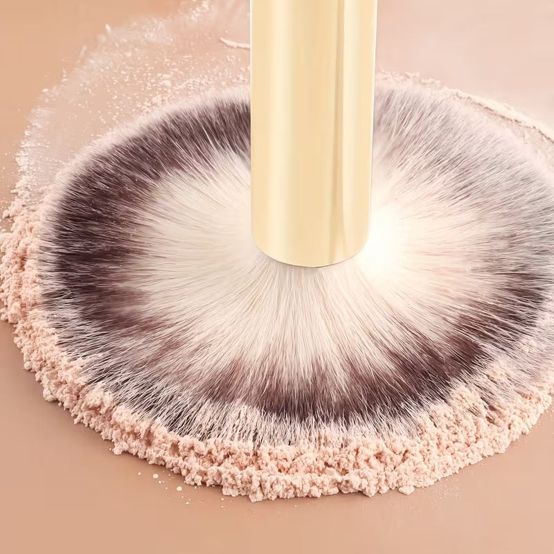 MAANGE 15 Piece Makeup Brush Set with 13 synthetic brushes and 2 air cushion puffs