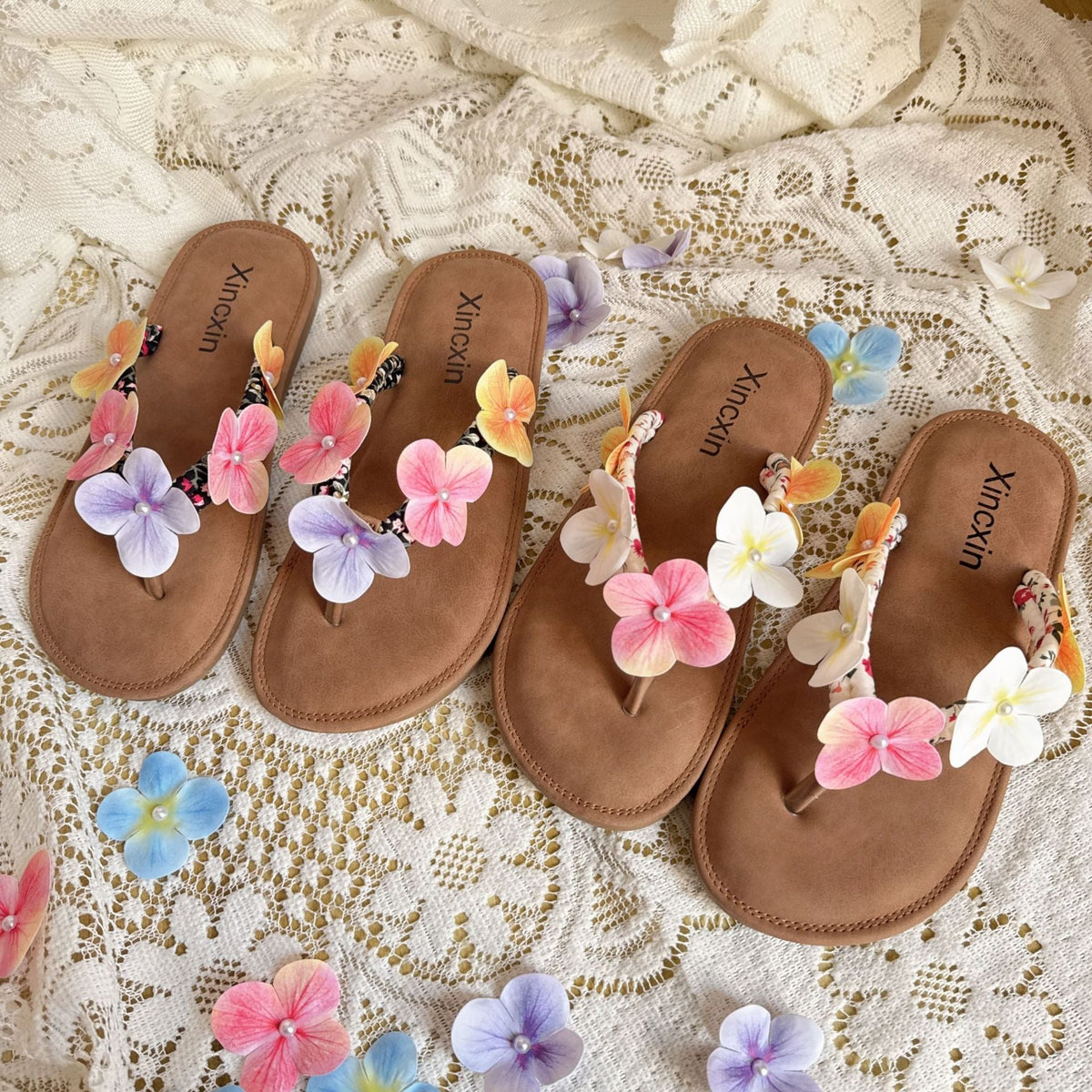 Women summer fashion outdoor wear versatile seaside flip flops (Available)