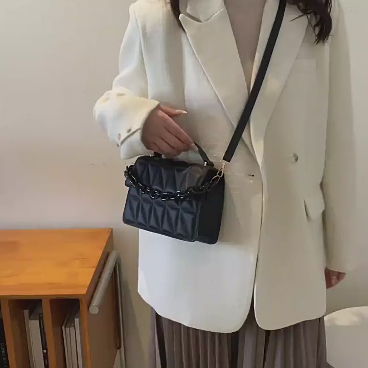 Casual Design Retro Handheld Small Square Bag Women's Bag 2024 Autumn and Winter New Chain Bag Single Shoulder Crossbody Bag Rhombus Bag video 1
