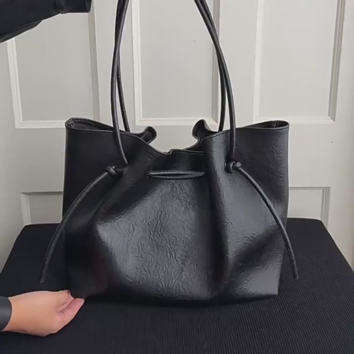 New Style Large-Capacity Bag for Women, Trendy Retro Shoulder Bag, Commuting to Work, Hand-Held Tote Bag Wholesale video 1